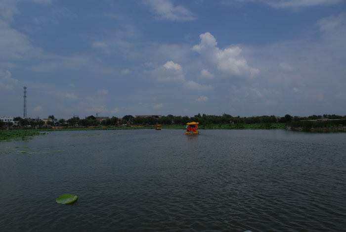 ˮ��һɫ���̲�ʎ����С���x��߅Խ��(l��i)Խ�h(yu��n)��